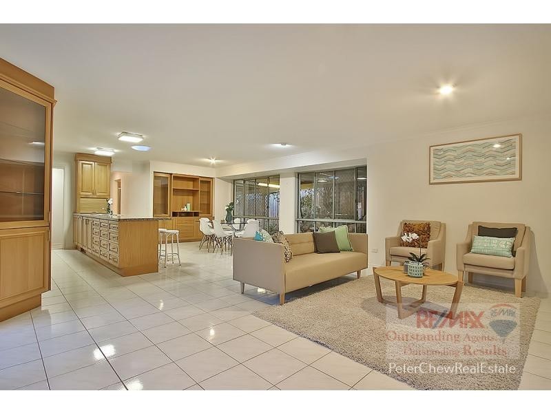 192 Arrabri Avenue, Mount Ommaney QLD 4074