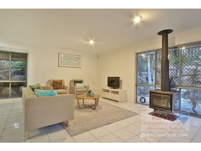 192 Arrabri Avenue, Mount Ommaney QLD 4074