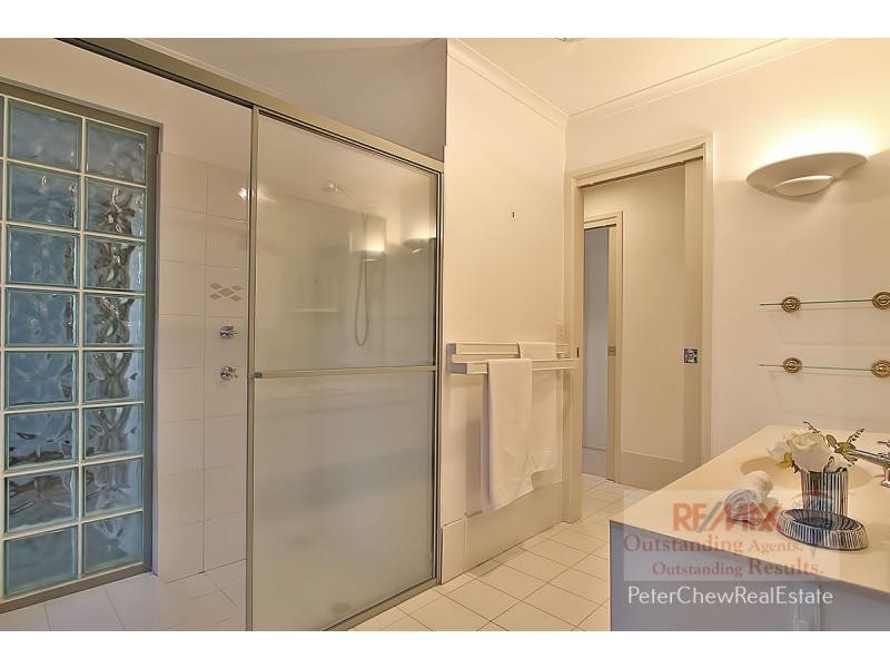 192 Arrabri Avenue, Mount Ommaney QLD 4074