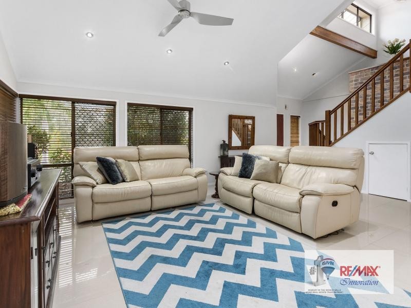 8 Scarba Street, Middle Park QLD 4074