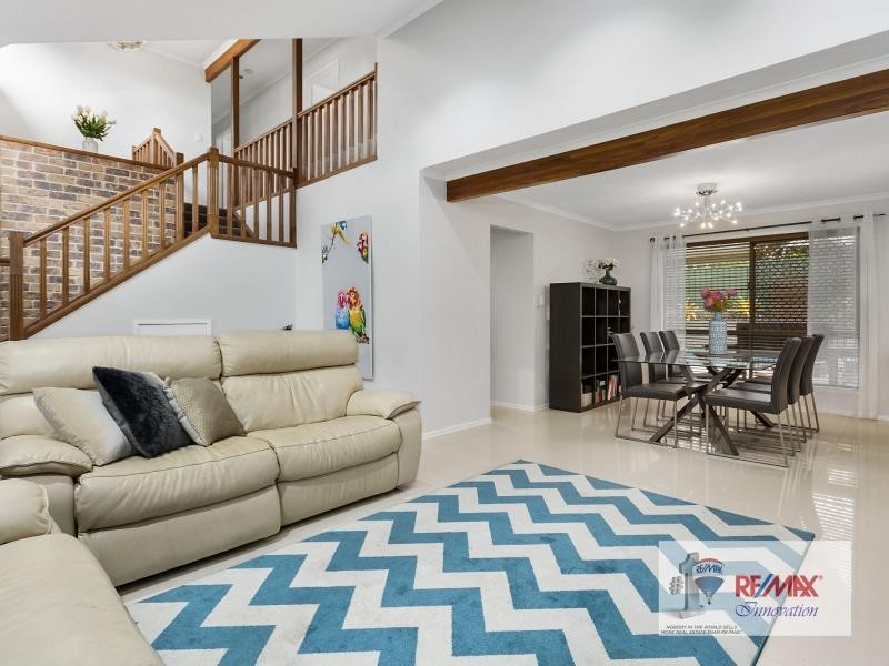 8 Scarba Street, Middle Park QLD 4074