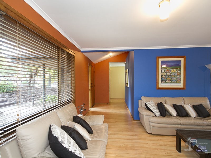 27 Raeside Street, Westlake QLD 4074