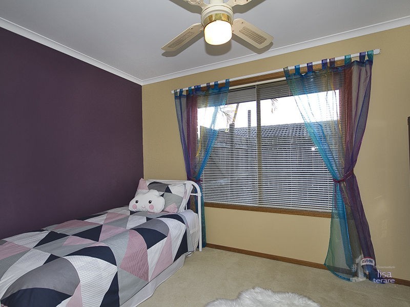 27 Raeside Street, Westlake QLD 4074