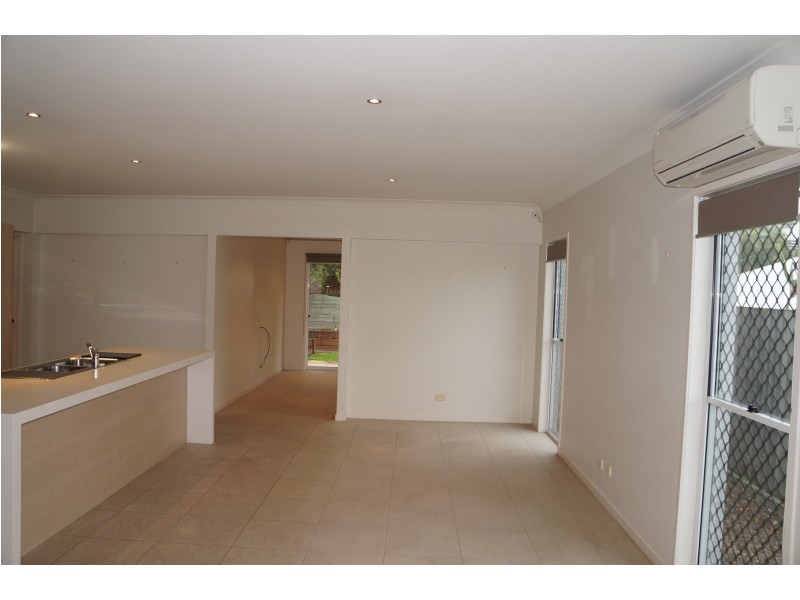 38 Casuarina Street, Seventeen Mile Rocks QLD 4073