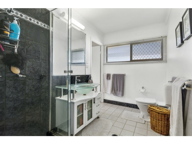 38 Buffalo Street, Riverhills QLD 4074