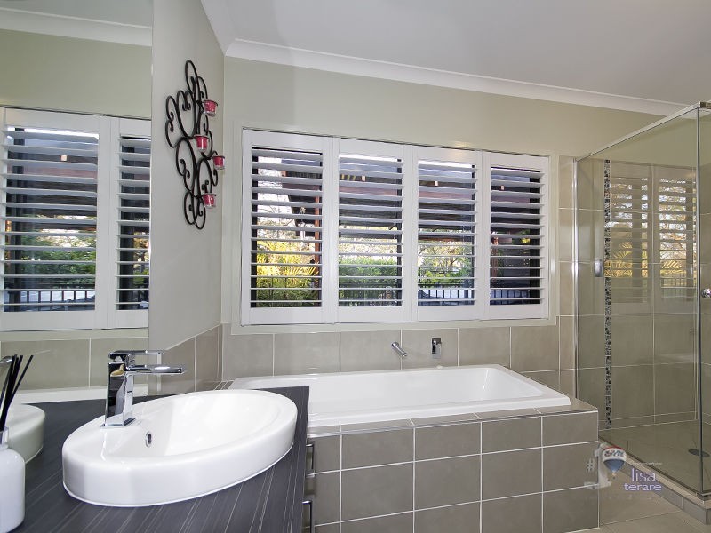 4 Tekapo Street, Westlake QLD 4074