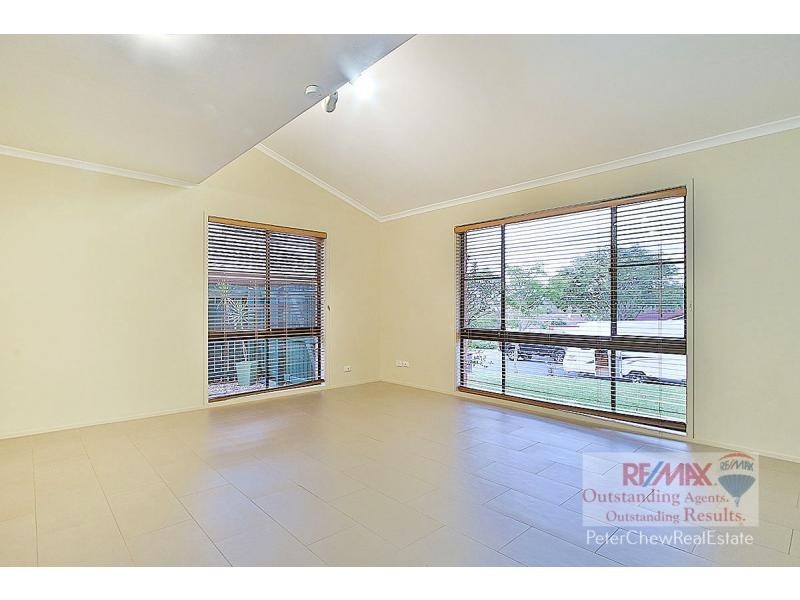 21 Wyambi Place, Middle Park QLD 4074