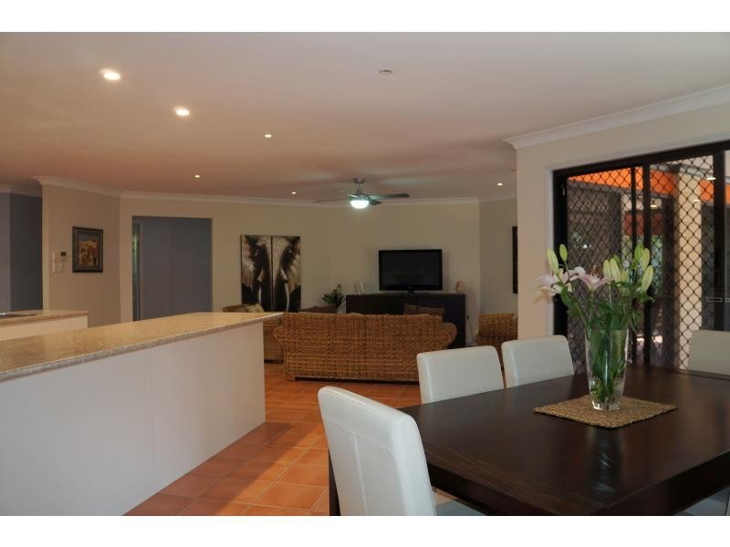 24 Curlew Place, Riverhills QLD 4074