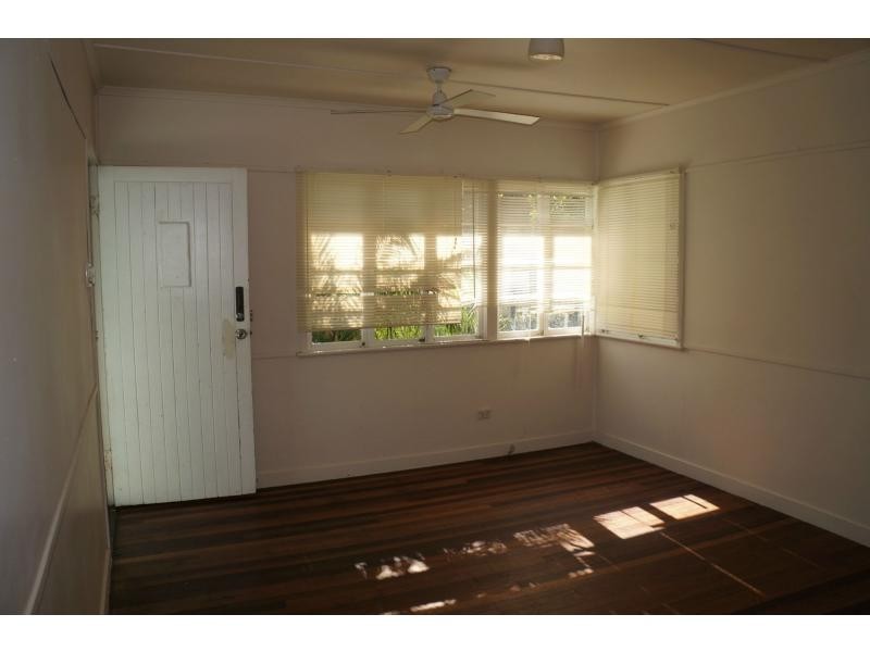 77 Balsa Street, Inala QLD 4077