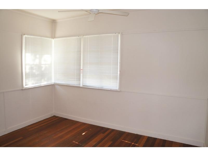 77 Balsa Street, Inala QLD 4077