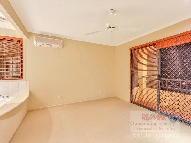 15 Summit Place, Mount Ommaney QLD 4074