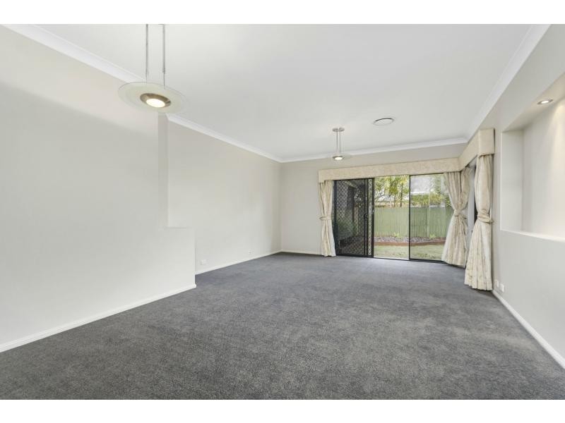 18 Bonney Place, Westlake QLD 4074