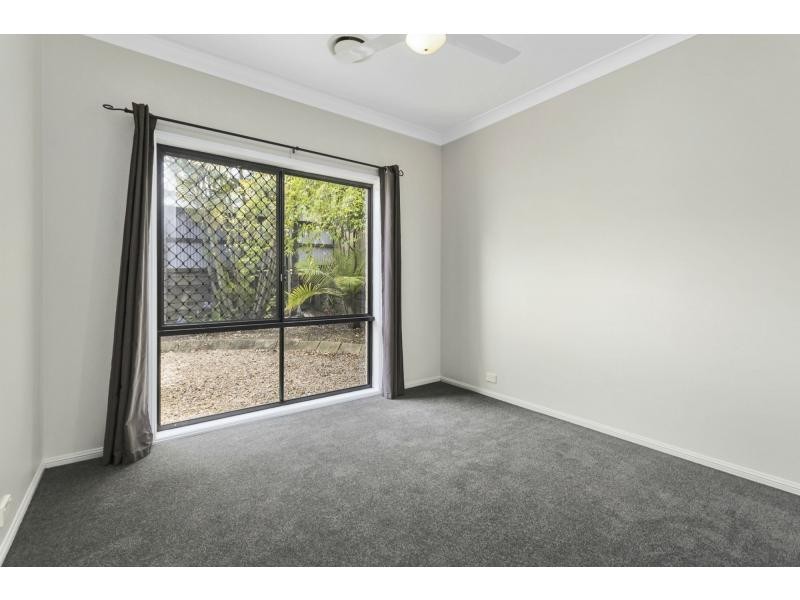 18 Bonney Place, Westlake QLD 4074