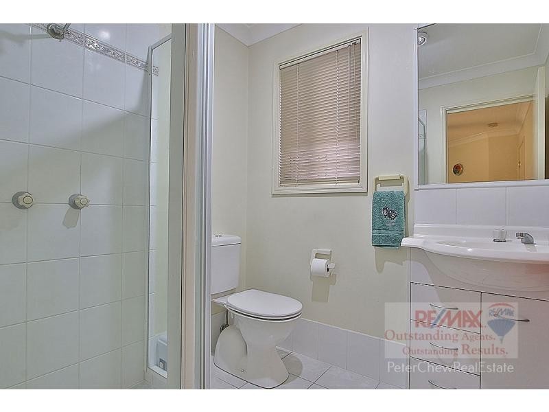 27 Olympic Place, Sinnamon Park QLD 4073