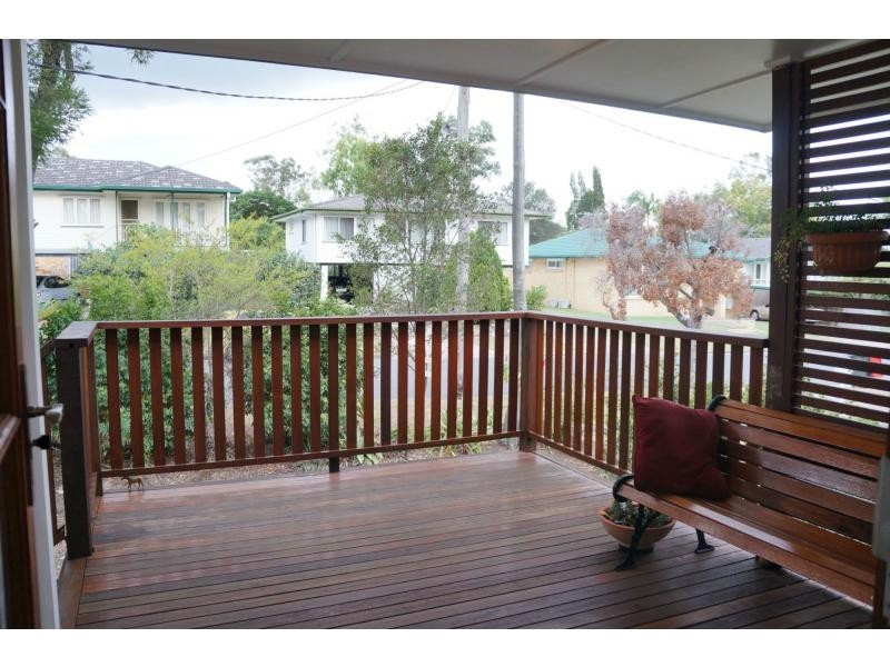 17 Ingham Street, Oxley QLD 4075