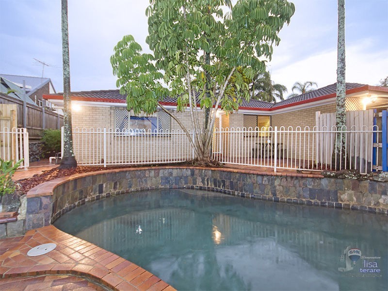 34 Port Street, Jamboree Heights QLD 4074