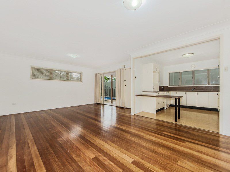 5 Norman Street, Fig Tree Pocket QLD 4069