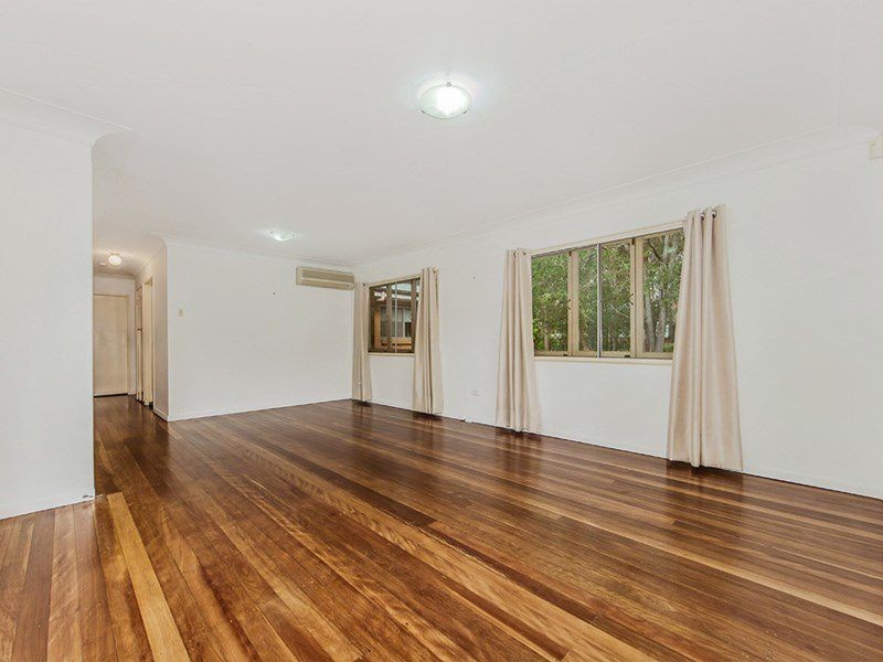 5 Norman Street, Fig Tree Pocket QLD 4069