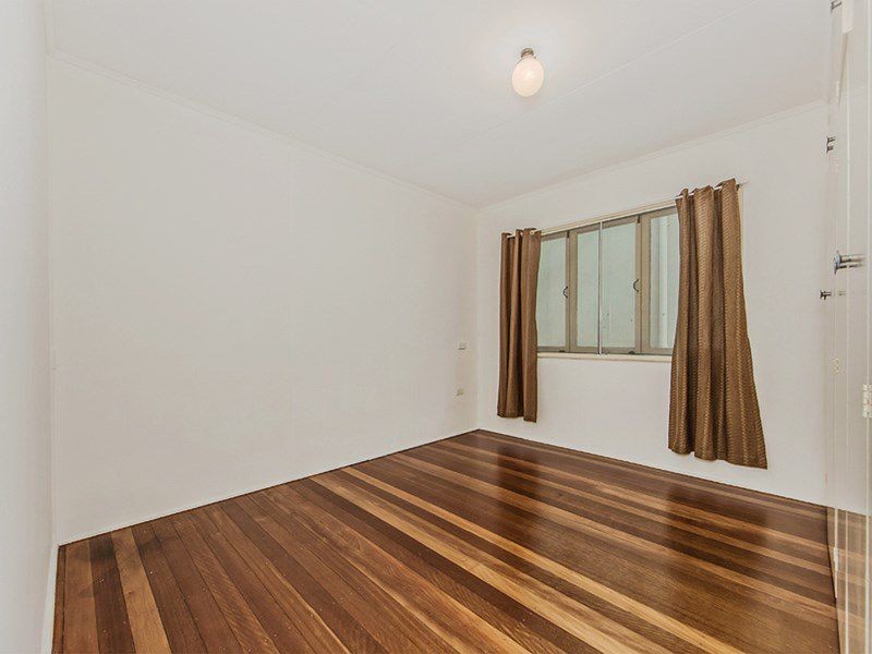 5 Norman Street, Fig Tree Pocket QLD 4069