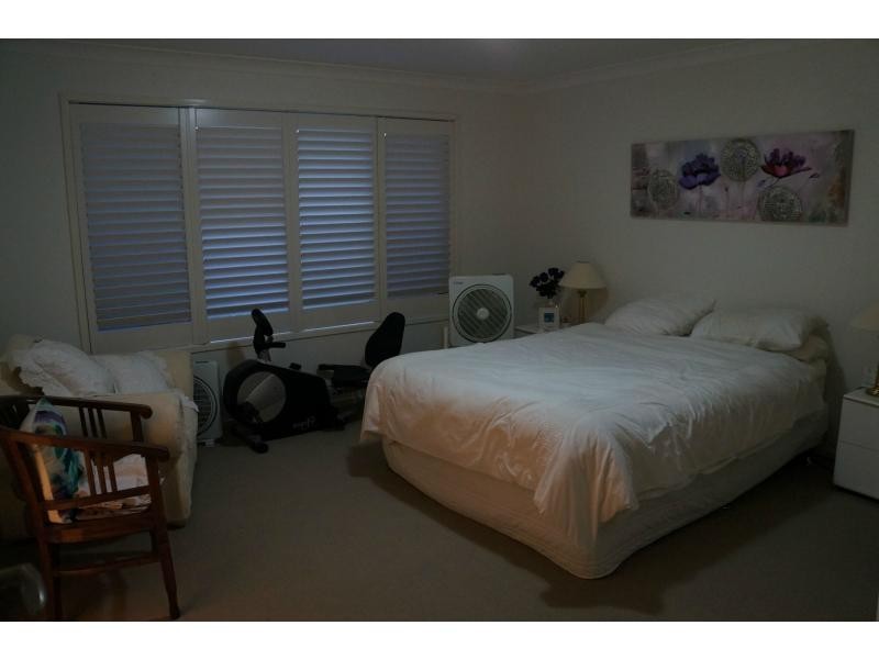 2 Greenview Street, Oxley QLD 4075