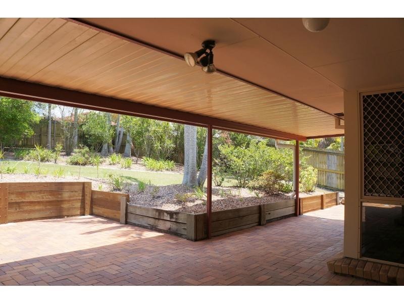 19 McPherson Road, Sinnamon Park QLD 4073