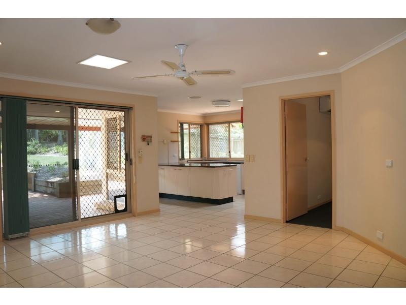 19 McPherson Road, Sinnamon Park QLD 4073