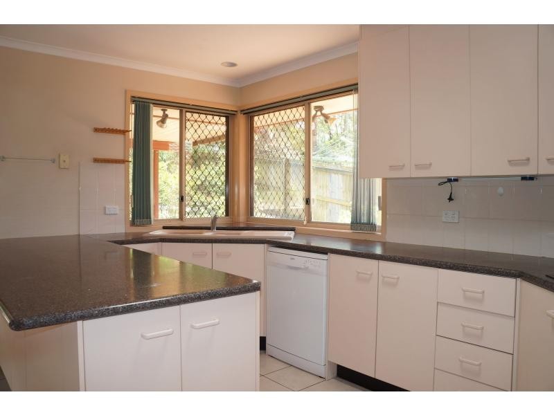 19 McPherson Road, Sinnamon Park QLD 4073