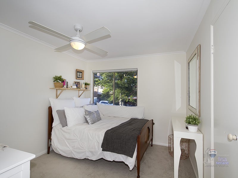 4 Wyambi Place, Middle Park QLD 4074
