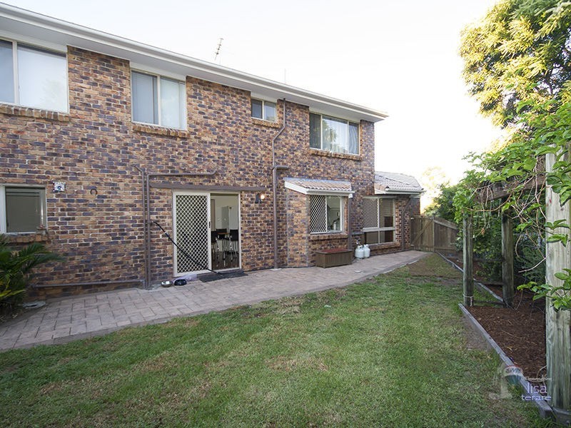 4 Wyambi Place, Middle Park QLD 4074