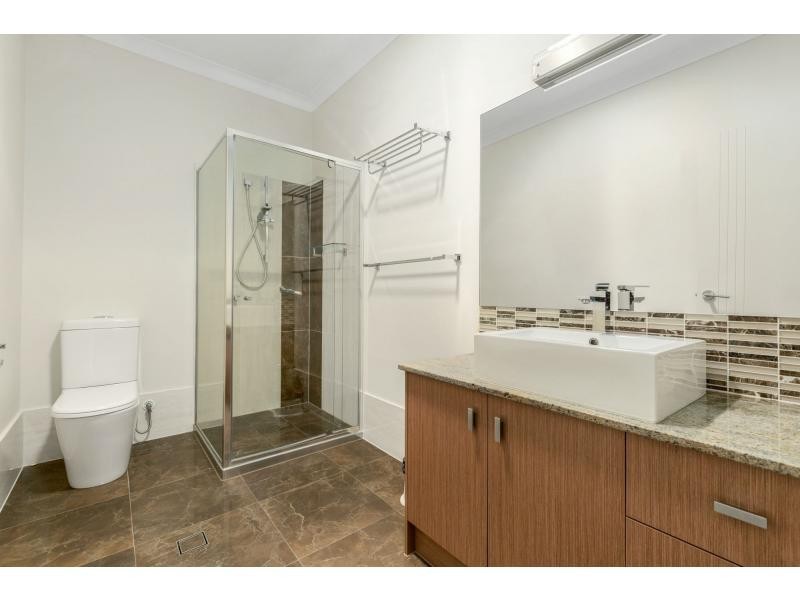 Sinnamon Park QLD 4073
