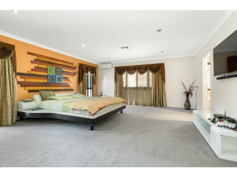 Sinnamon Park QLD 4073