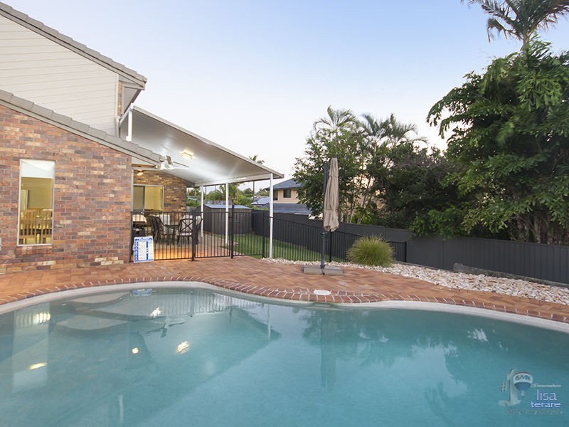 8 Barup Close, Middle Park QLD 4074