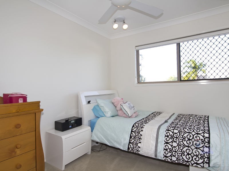 8 Barup Close, Middle Park QLD 4074