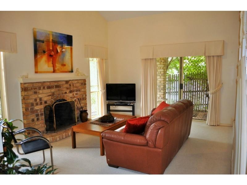 Mount Ommaney QLD 4074