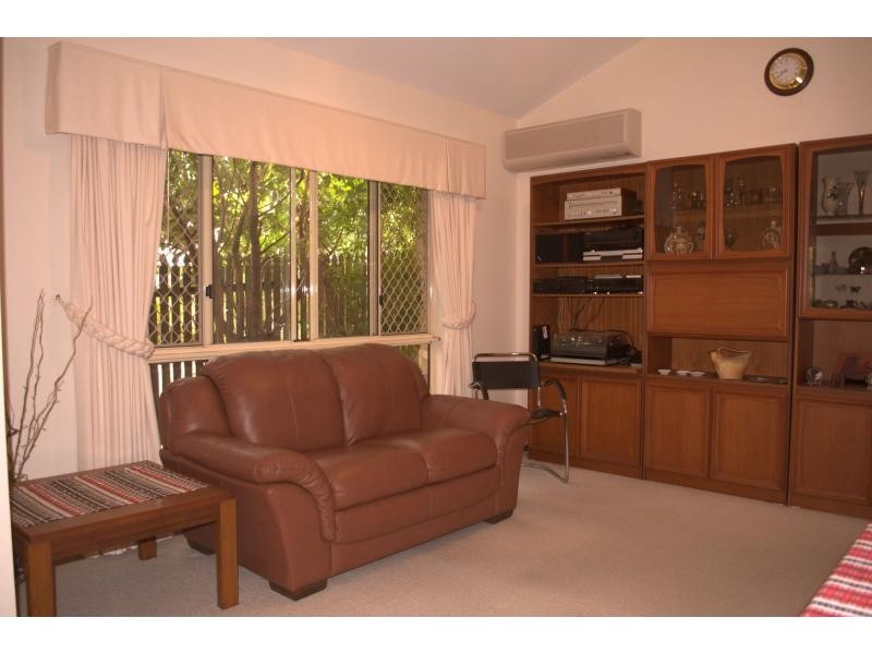 Mount Ommaney QLD 4074