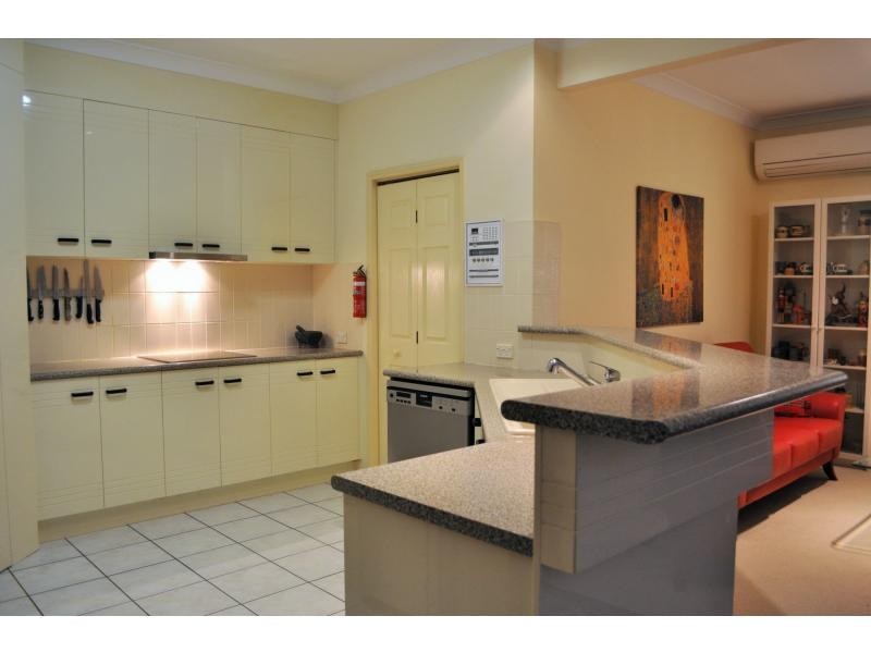 Mount Ommaney QLD 4074