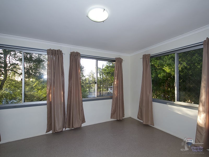 14 Woods Court, Bellbird Park QLD 4300