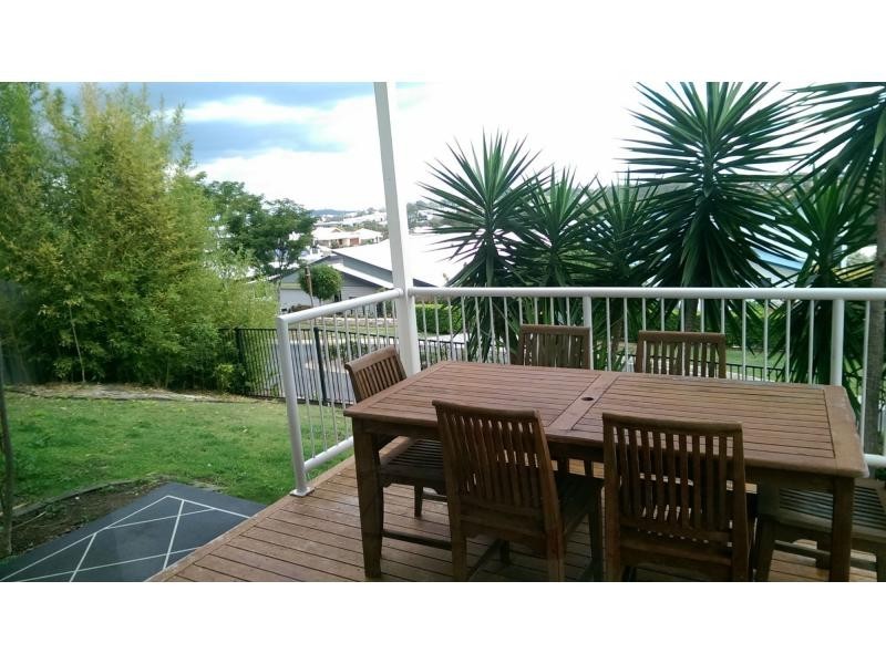 20 Casuarina Street, Seventeen Mile Rocks QLD 4073