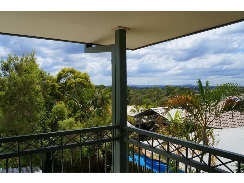 6 Green Hill Court, Sinnamon Park QLD 4073