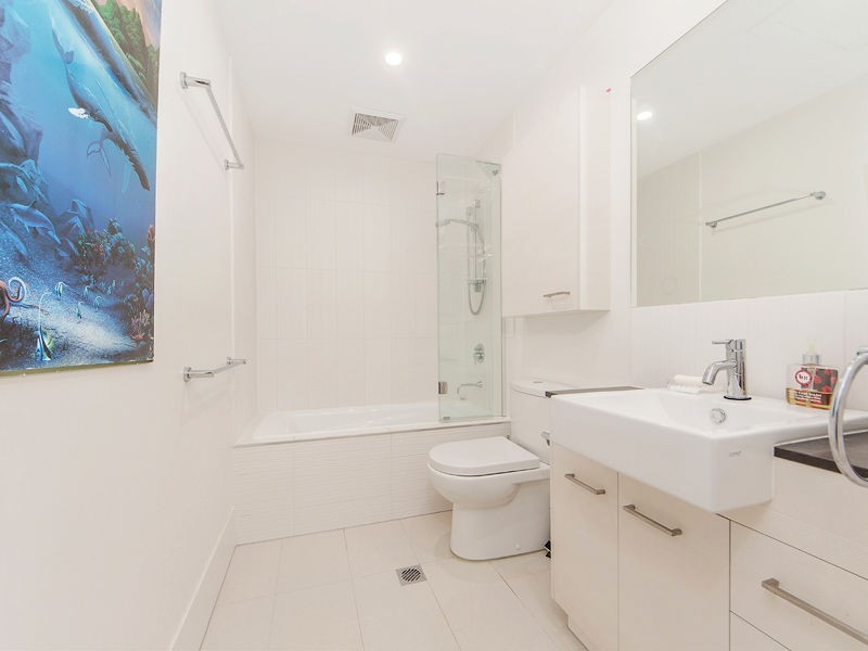 Unit 2/693 Seventeen Mile Rocks Road, Sinnamon Park QLD 4073