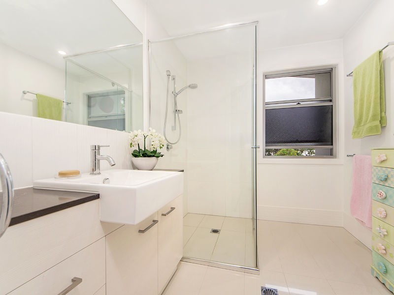 Unit 2/693 Seventeen Mile Rocks Road, Sinnamon Park QLD 4073