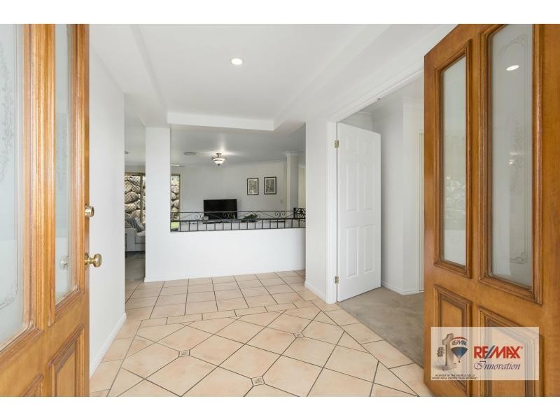 25 Burnside Crescent, Westlake QLD 4074