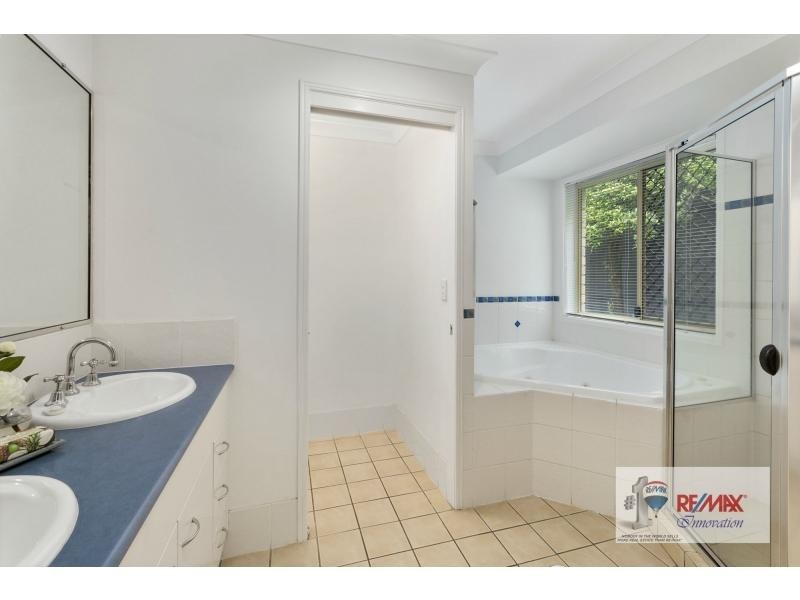 25 Burnside Crescent, Westlake QLD 4074