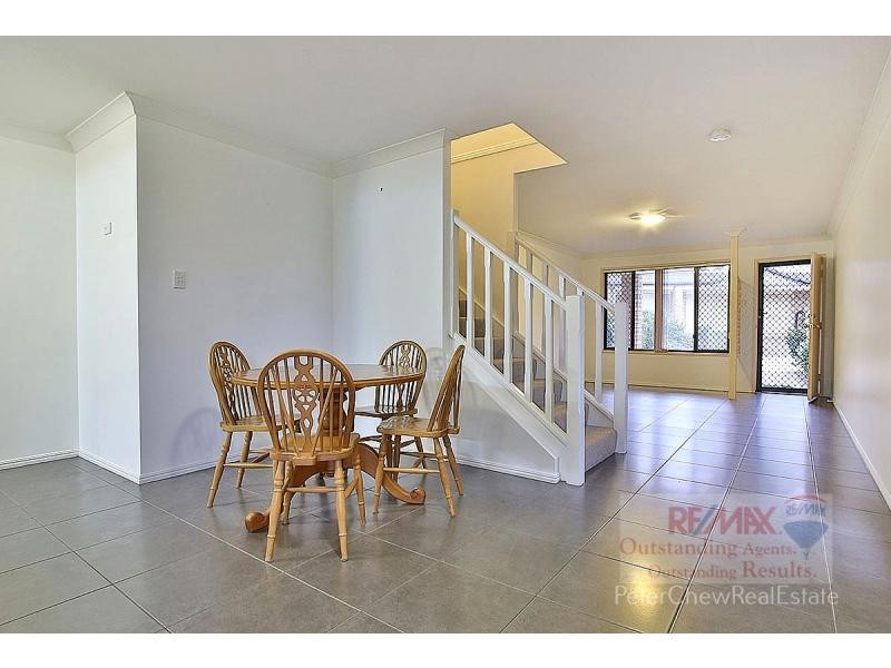 3 50 Endeavour Street, Mount Ommaney QLD 4074