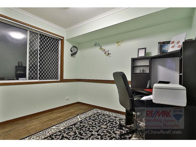 Mount Ommaney QLD 4074