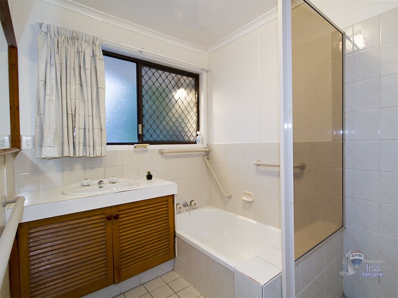 27 Tolaga Street, Westlake QLD 4074