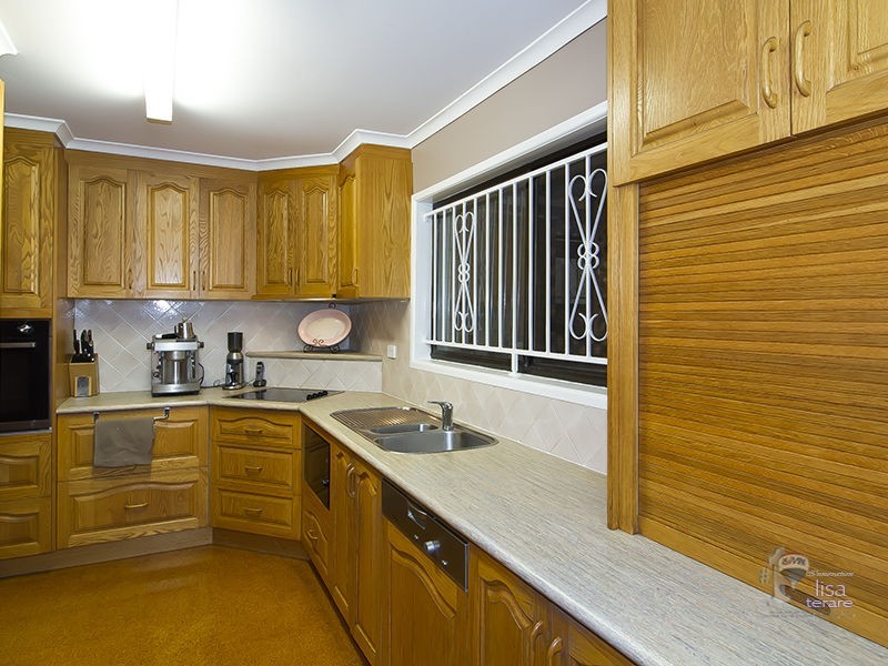 32 Rinora Street, Corinda QLD 4075