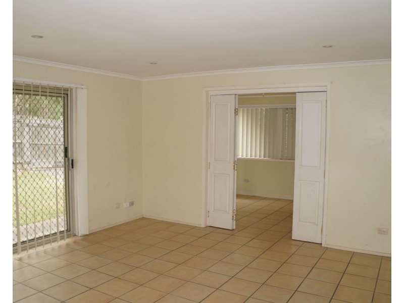 10 MacFarlane Street, Riverhills QLD 4074