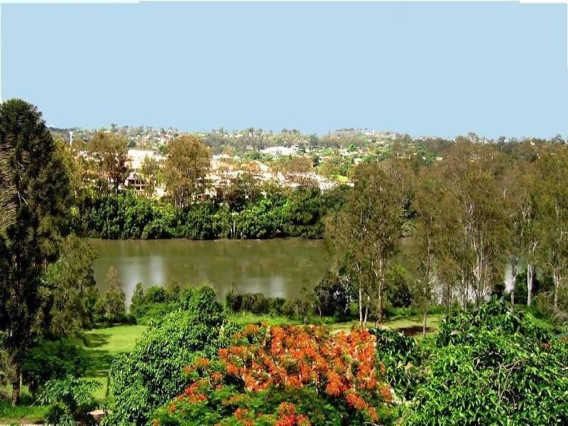 40 Robertson Street, Fig Tree Pocket QLD 4069