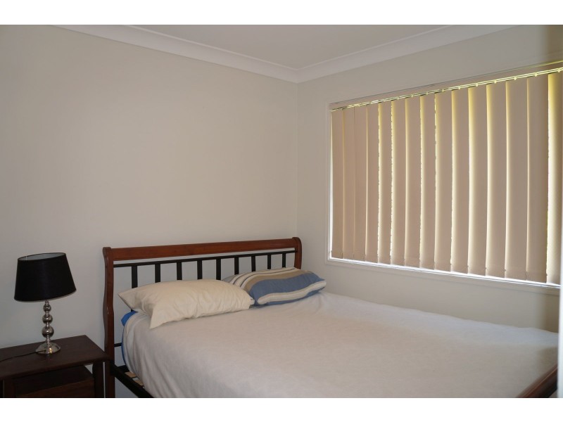8A Stockwhip Place, Sumner QLD 4074